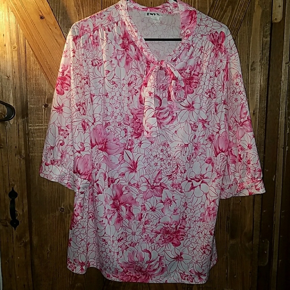 Sold-Pink and white dress shirt♡